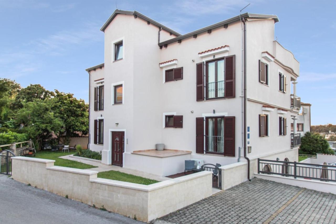 Apartments Villa Alba Пореч Екстериор снимка