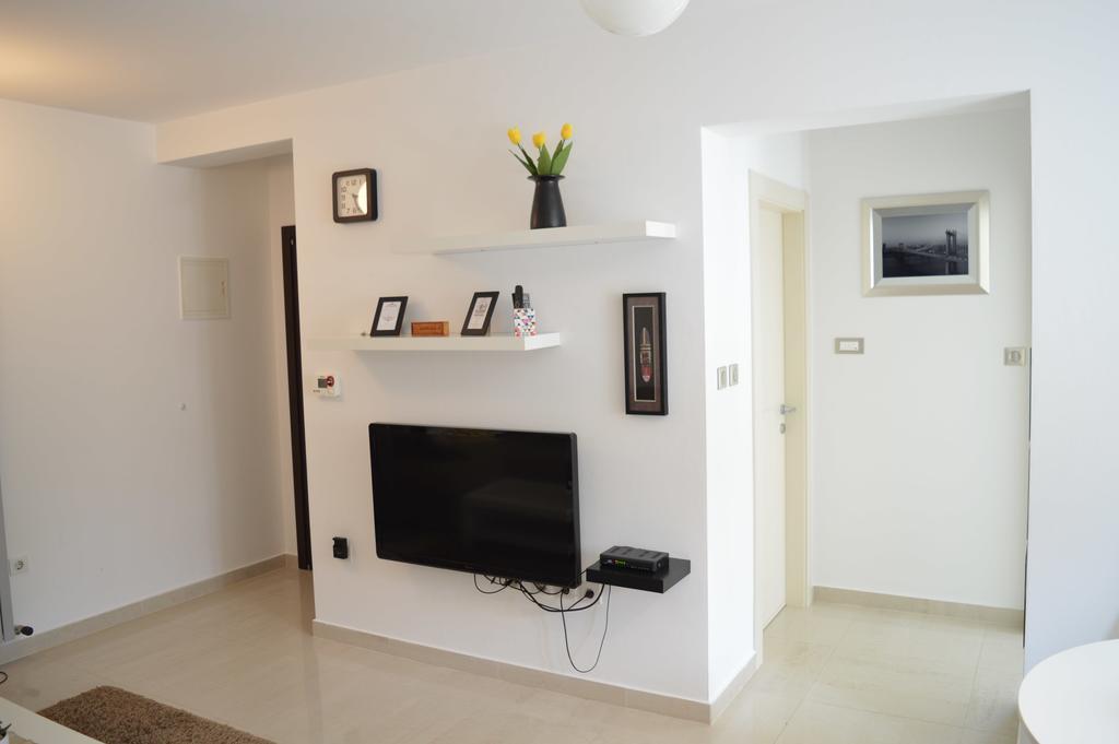 Apartments Villa Alba Пореч Екстериор снимка