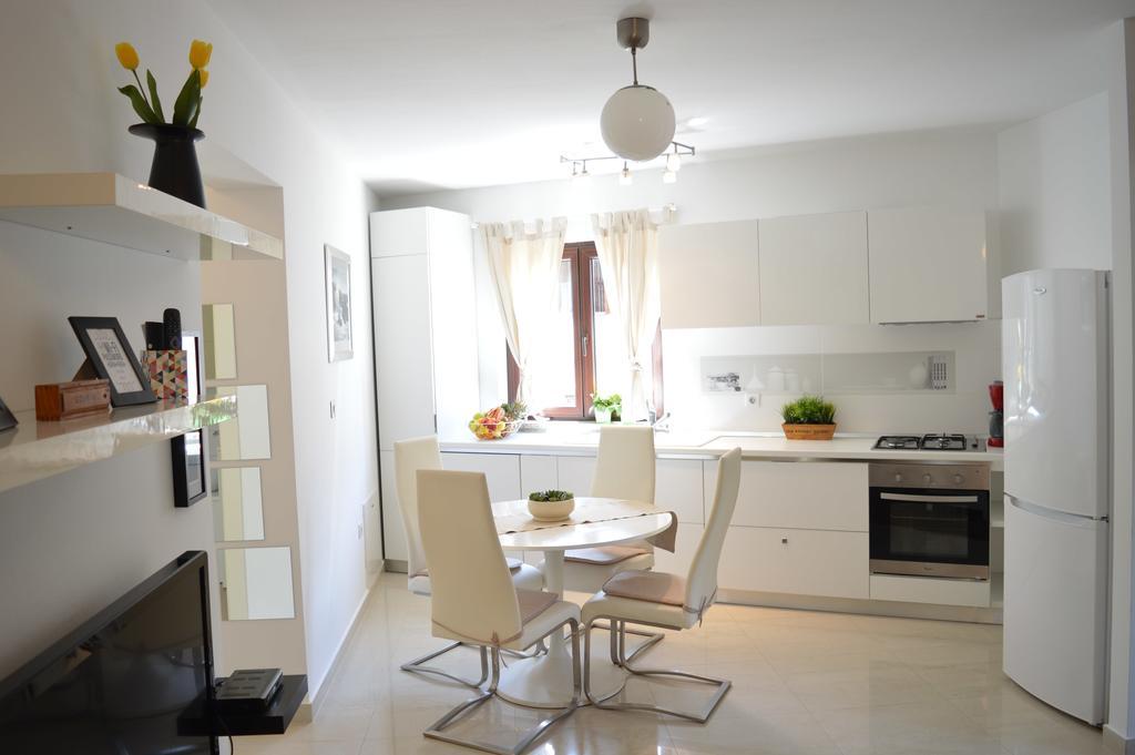 Apartments Villa Alba Пореч Екстериор снимка