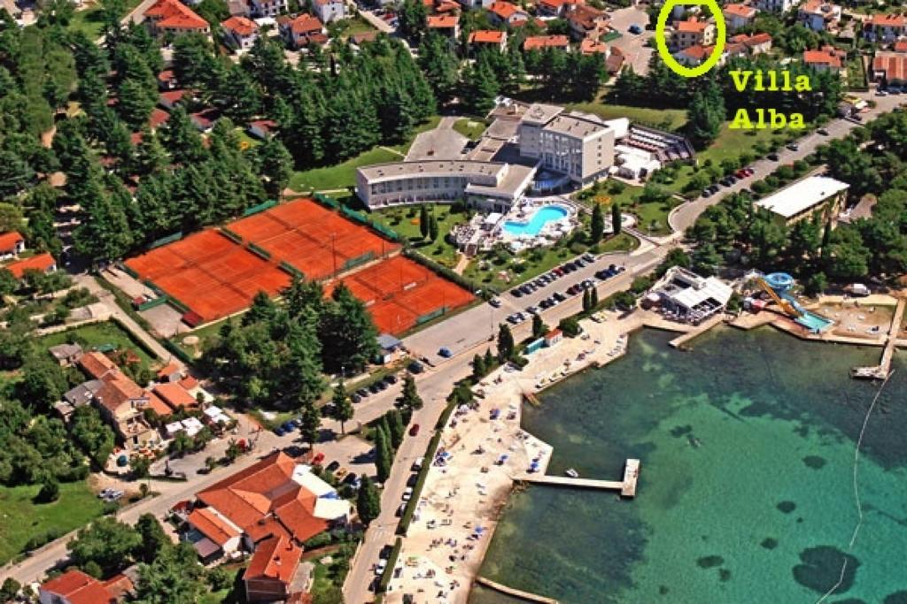 Apartments Villa Alba Пореч Екстериор снимка