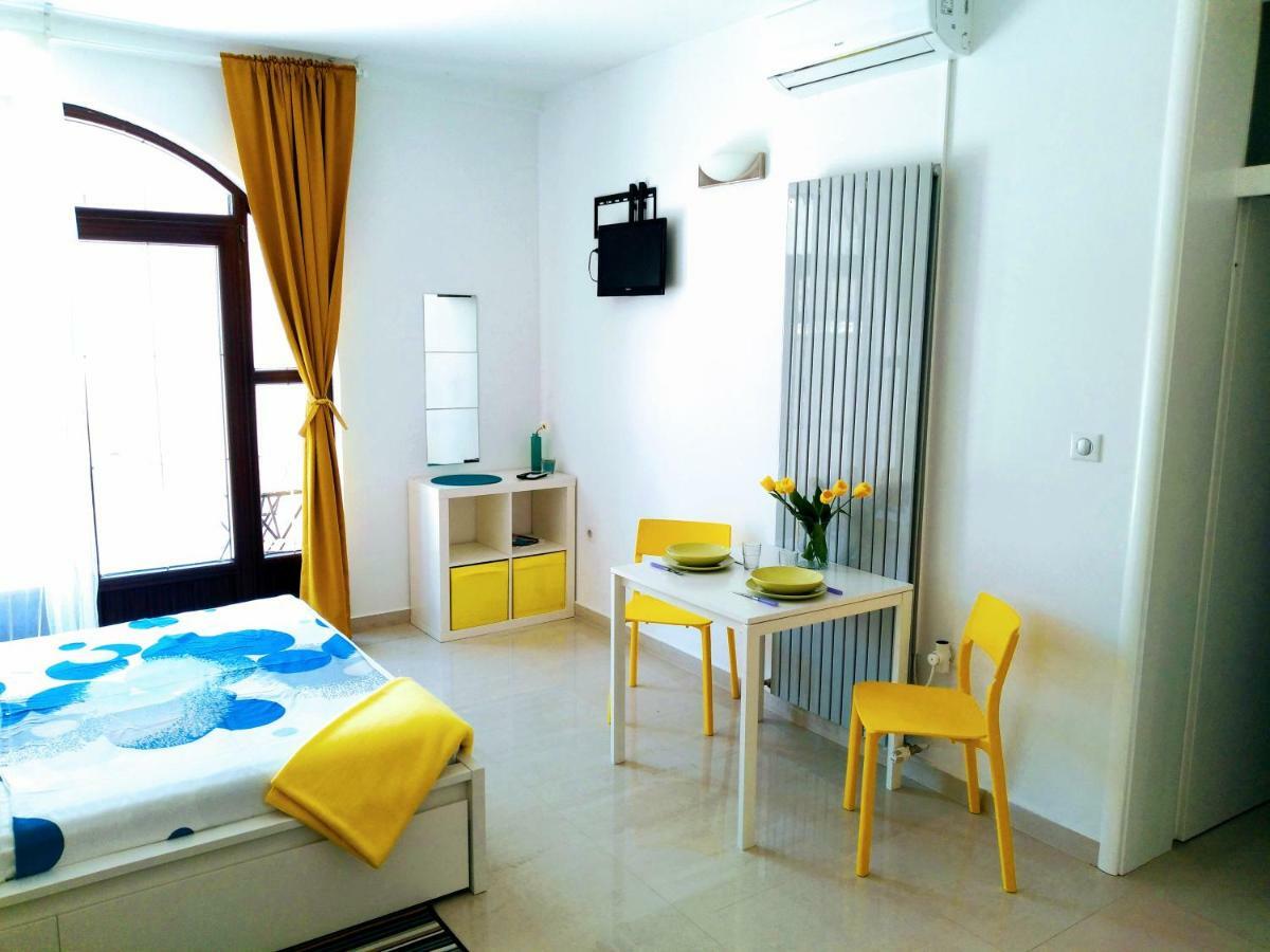 Apartments Villa Alba Пореч Екстериор снимка